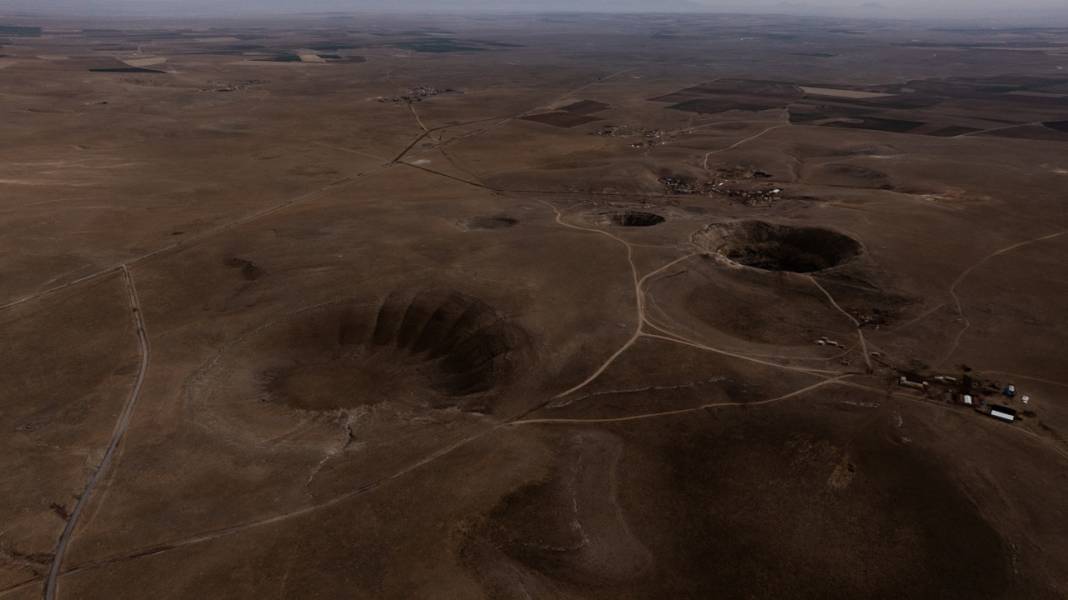 Konya'da kaç obruk bulunduğu açıklandı: Peki yerleşim yerleri için risk var mı? 30